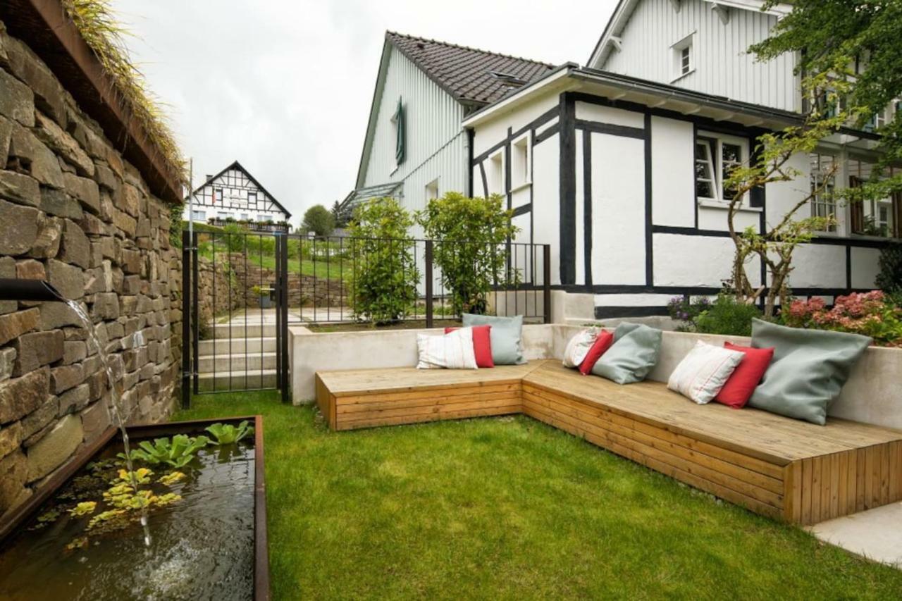 Ferienhaus Im Fachwerkhof 'Haus In Bewegung' Seelscheid Exterior photo